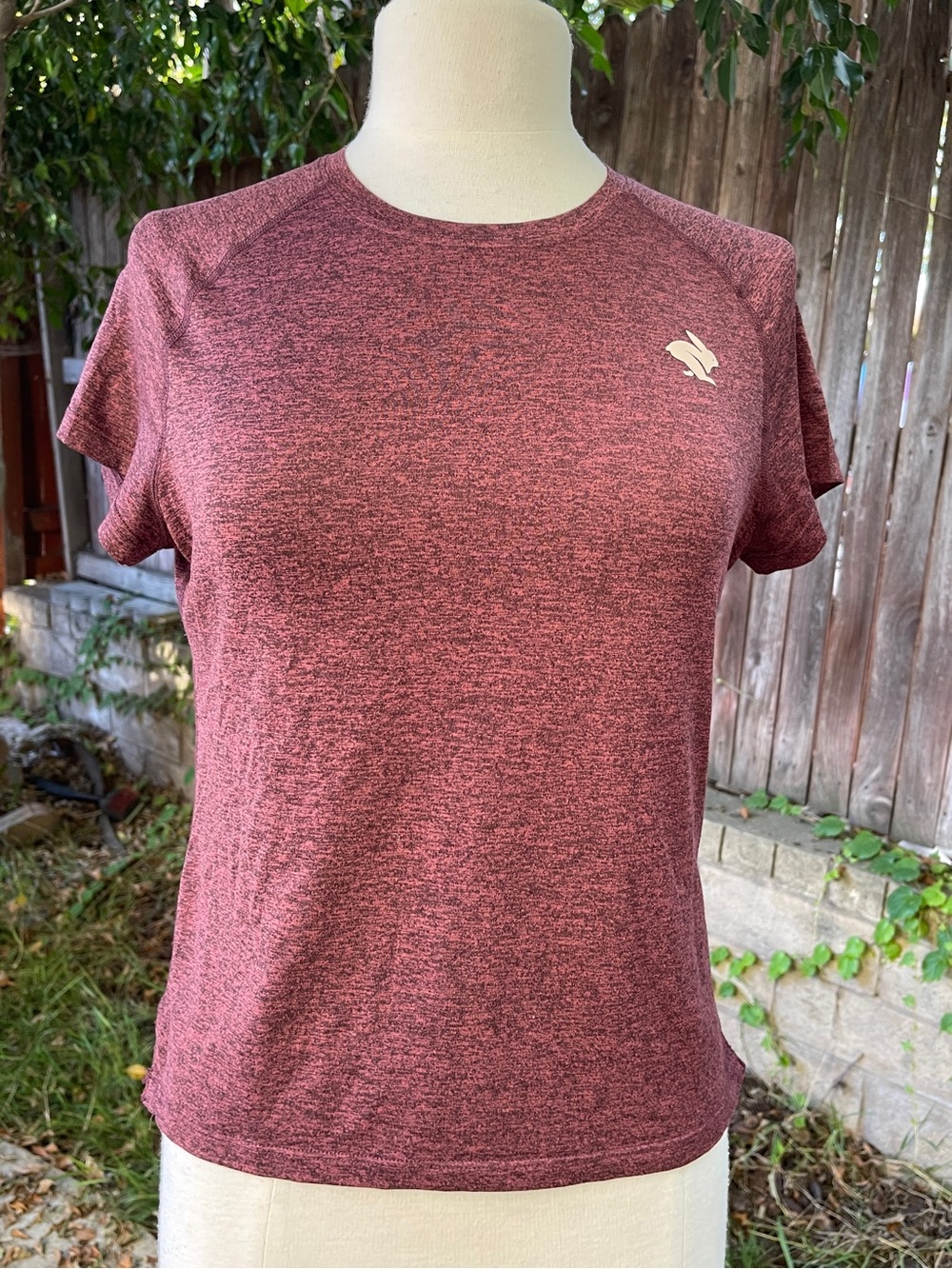 Rabbit EZ running tee Heathered burgundy Performance activewear gym training XS